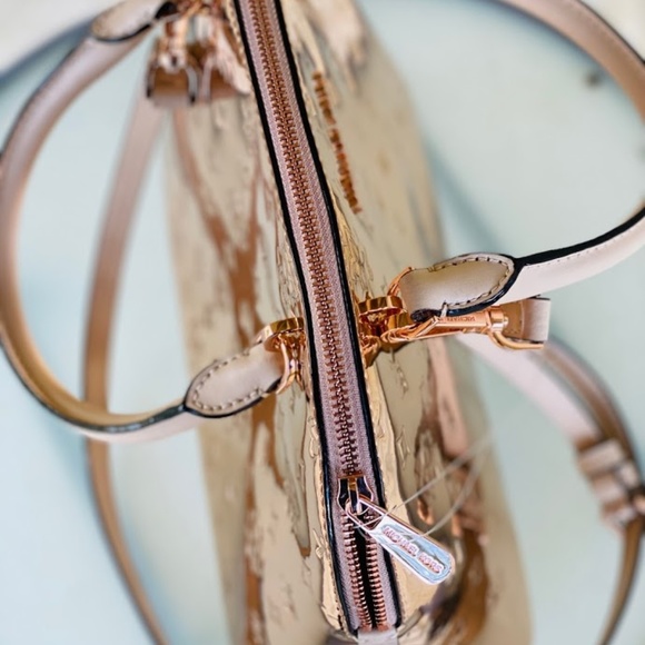 NWT MICHAEL KORS LARGE DOME EMMY SIG SATCHEL - Picture 3 of 8